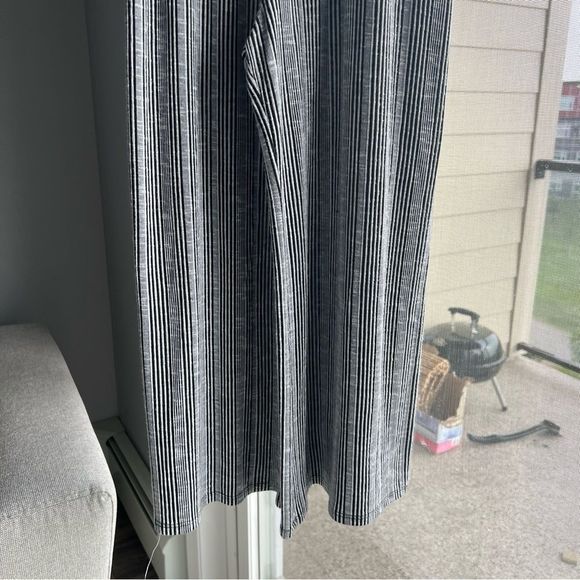 Caution to the wind flowy jumpsuit, small, striped, black and white , NWT - Picture 9 of 11